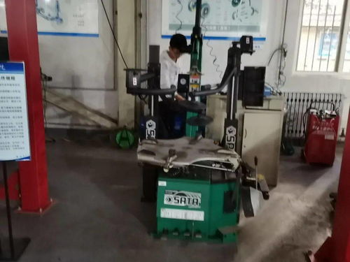 青春奉獻展風(fēng)采，志愿服務(wù)踐初心——車輛工程學(xué)院開展建黨百年百場志愿服務(wù)之校園清掃活動